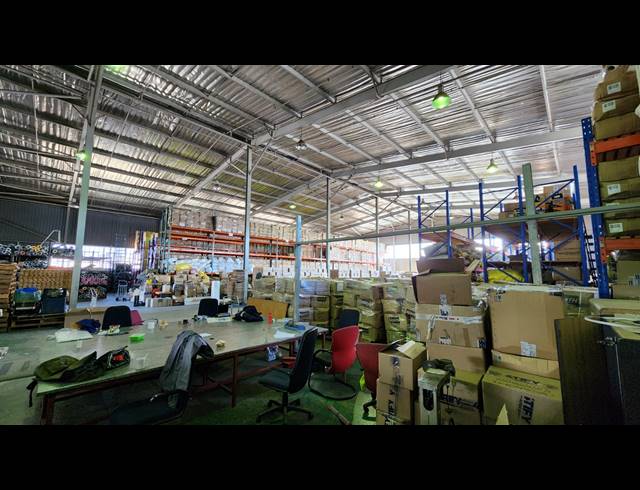 2,501M² WAREHOUSE FOR SALE IN ISANDO